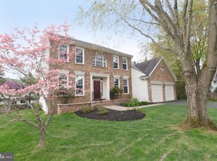 8003 Chippenham Ct, Fairfax Station, VA