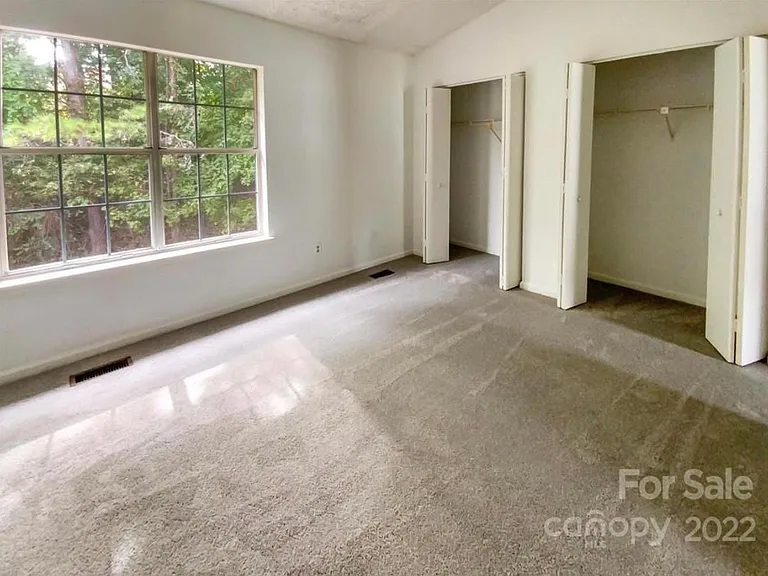 6218 Windsor Gate Ln — Photo 17