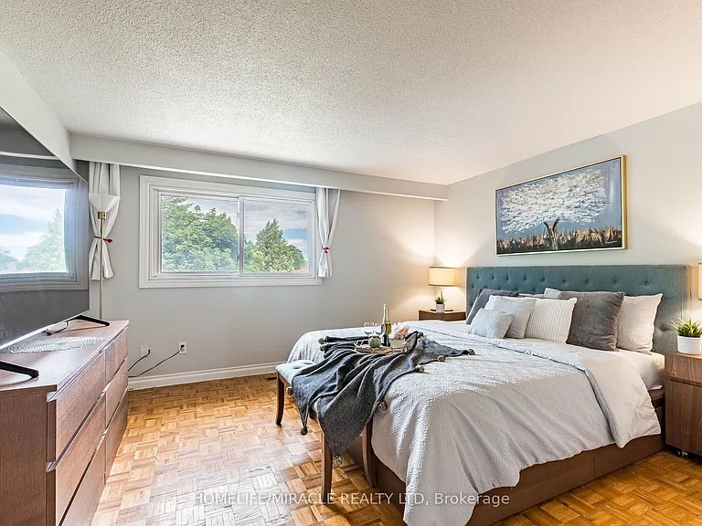 2335 Council Ring Rd — Photo 31