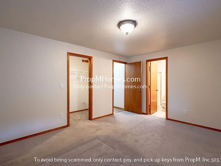 2627 SE Park Ave — Photo 9
