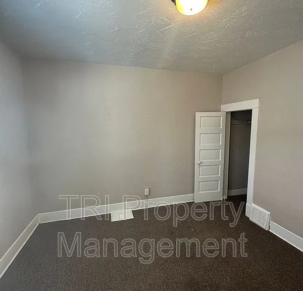 414 13th Ave — Photo 3