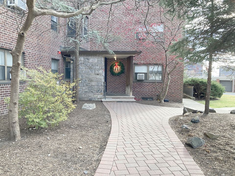 1st image of 410 Park Pl APT 1H