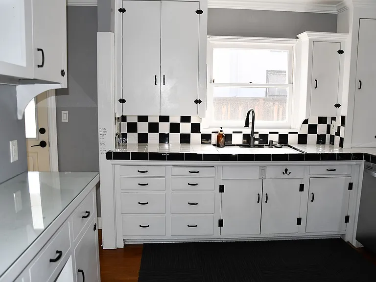 629 W Culver Ave — Photo 20