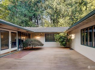 1520 Sycamore Dr SE, Issaquah, WA 98027