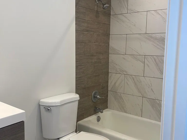 1524 W Porter St #2 — Photo 6