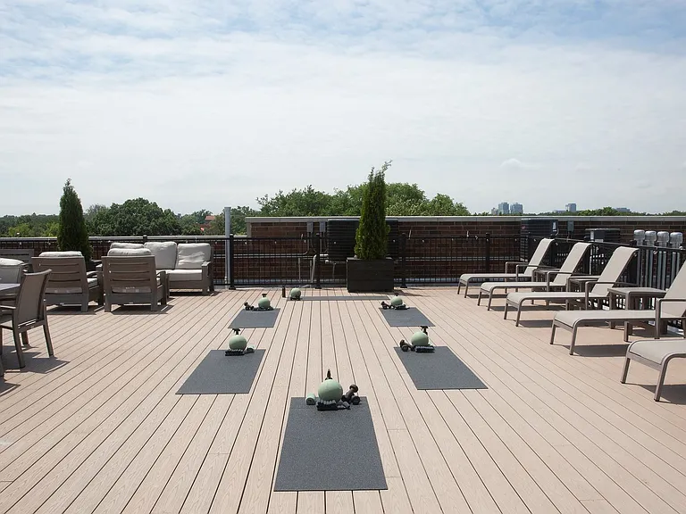 6700 North Ave — Photo 26