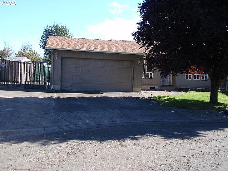 1st image of 529 35th St