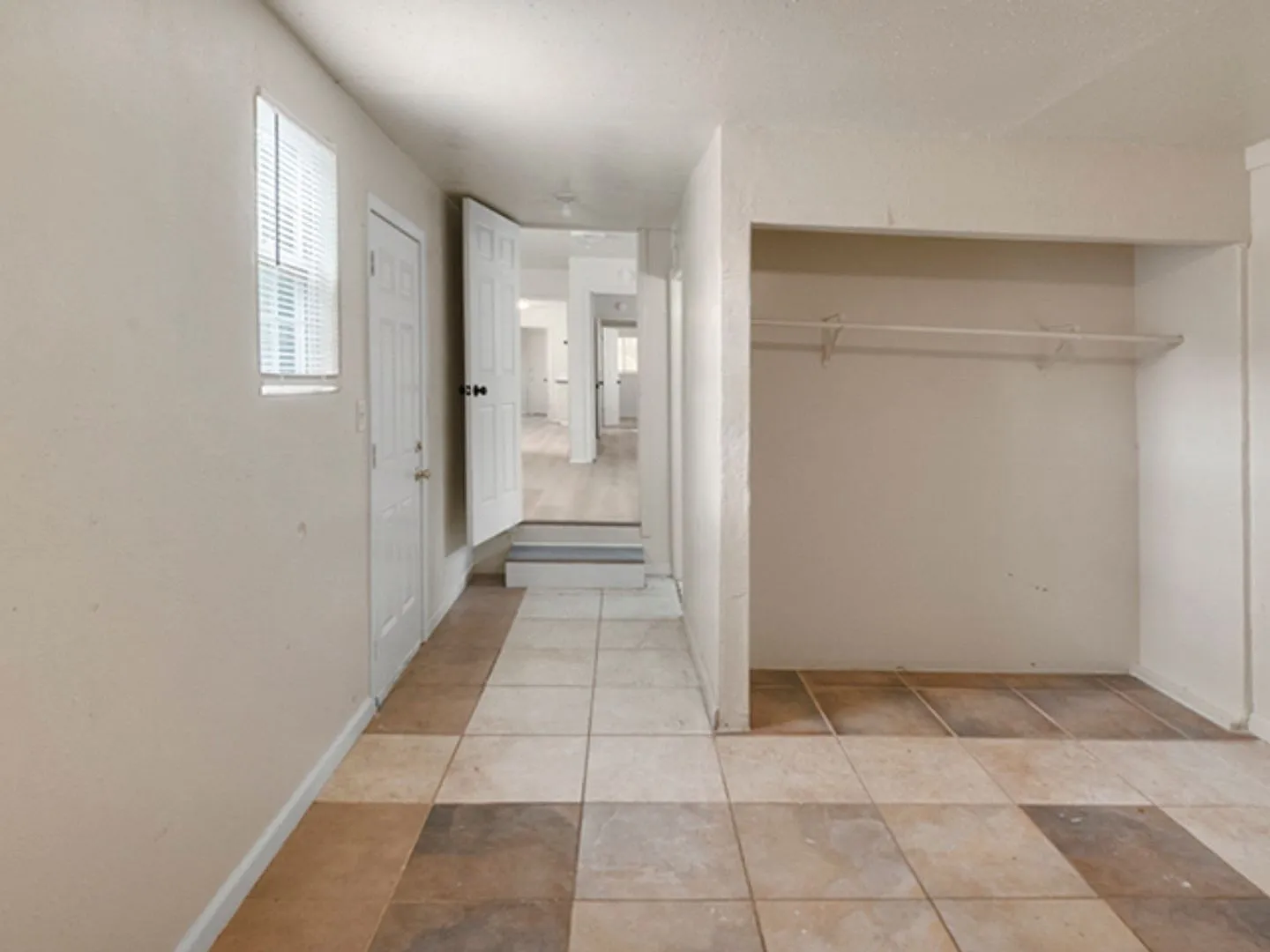 Charming 3-bedroom, 2-bath home — Photo 2