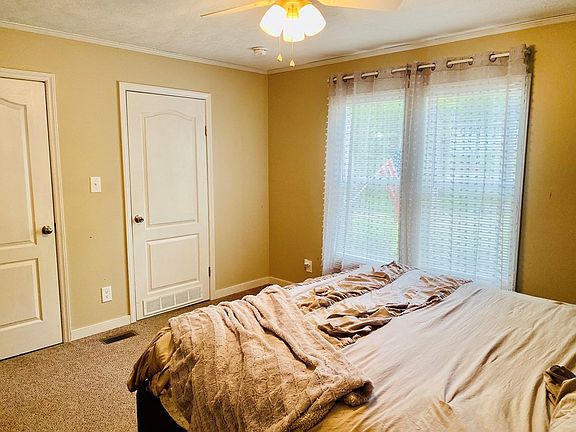 5th image of 20 Beechwood Dr