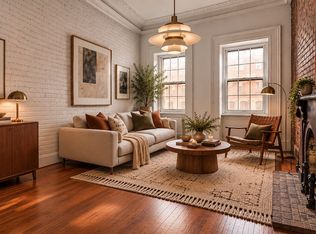 325 E 9th St APT 2, New York, NY 10003