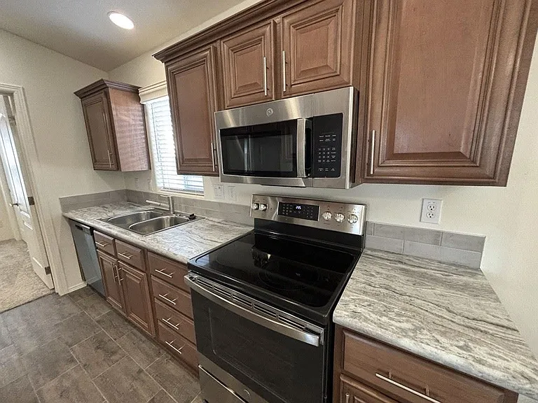 8700 E University Dr #334 — Photo 7