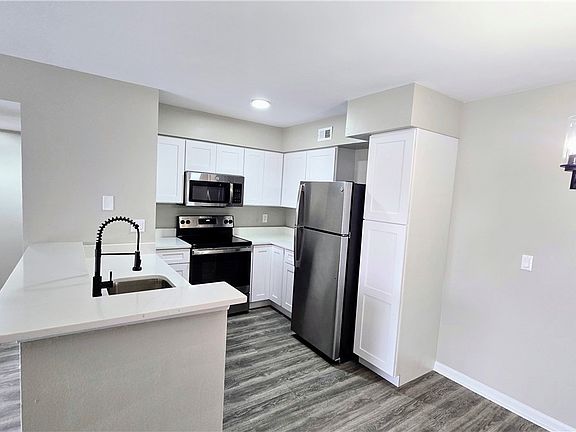 2nd image of 13545 Eagle Ridge Dr APT 826