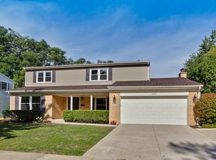 1688 Central Ave, Deerfield, IL