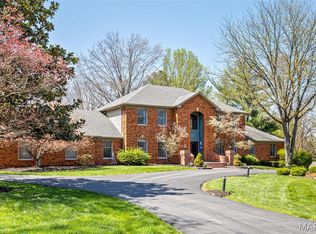 113 Ladue Aire Dr, Saint Louis, MO 63141