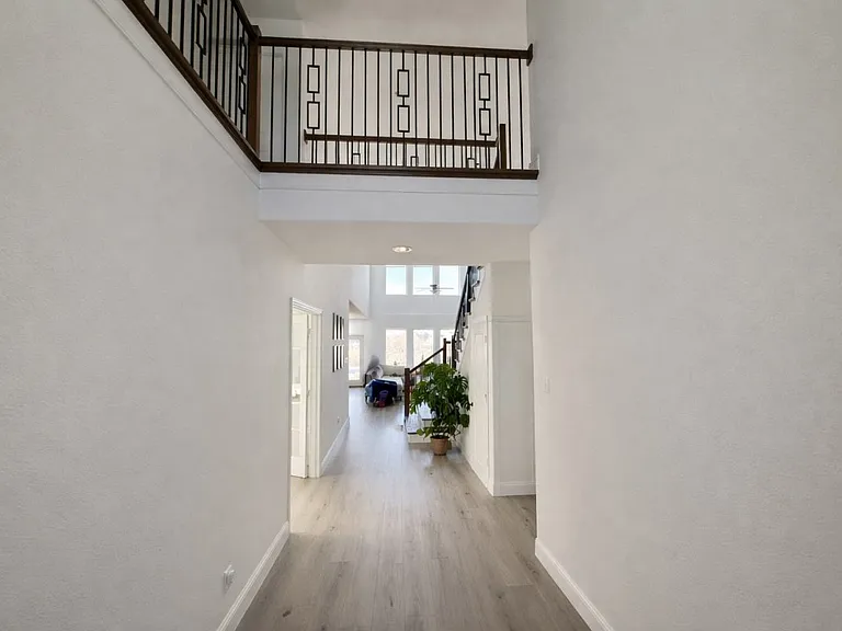 10201 Fulgham Dr — Photo 6