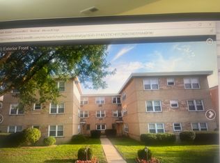 4629 Main St APT 3C, Skokie, IL 60076