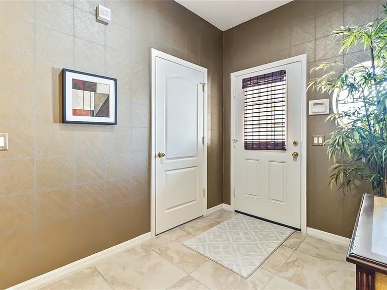 1331 Jonah Dr — Photo 3