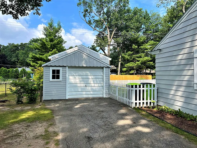 548 Cromwell Dr — Photo 23