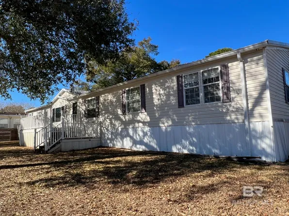 1862 Princess Ln, Lillian, AL 36549