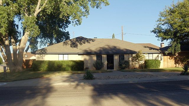 1st image of 1422 NW 12th St