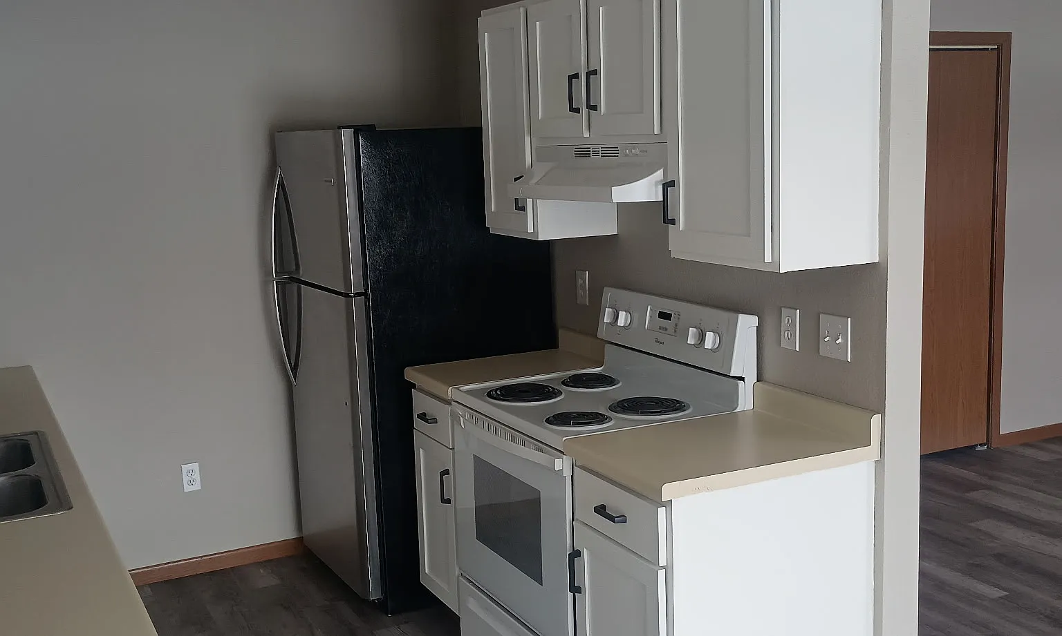 2 bed, 1100 sqft, $1,100 — Photo 1