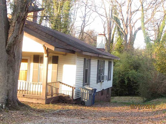3rd image of 140 Carolina Ave