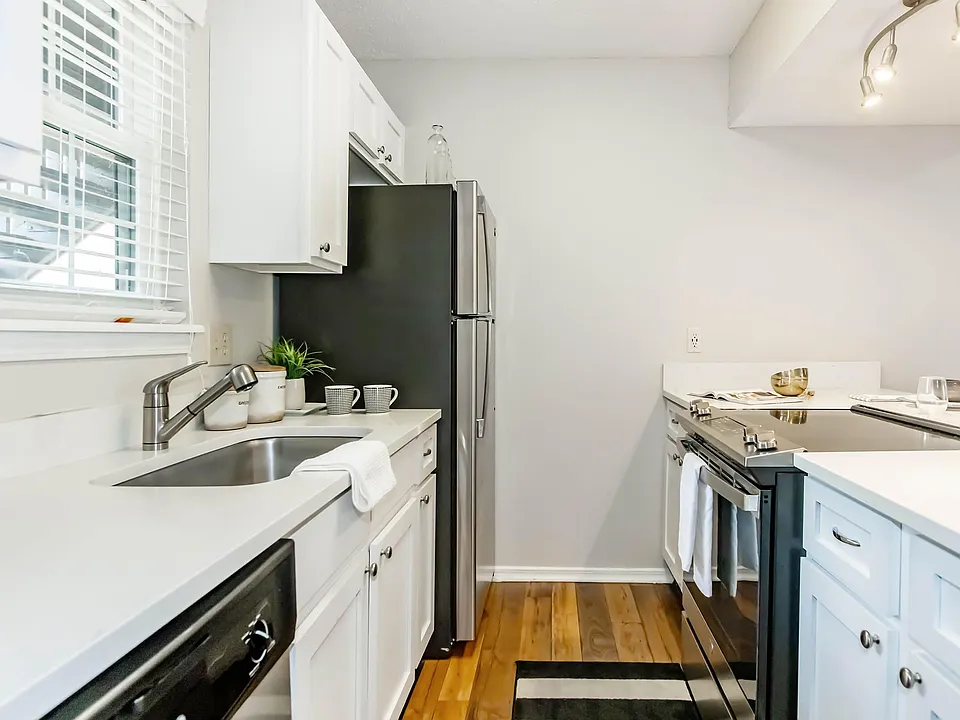 South Wind Apartment Homes