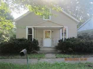 307 N East St, Carthage, IN 46115
