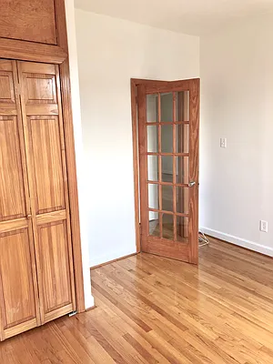 Rented by Warren T Real Estate Corp. | media 8