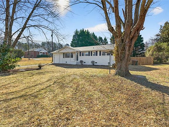 5th image of 3562 Cherry Ln