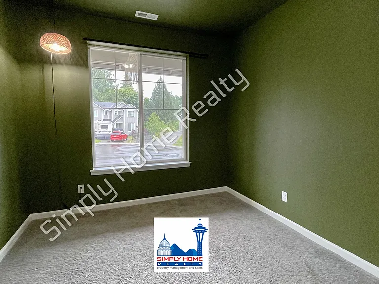 6653 Percy Ln SE — Photo 7