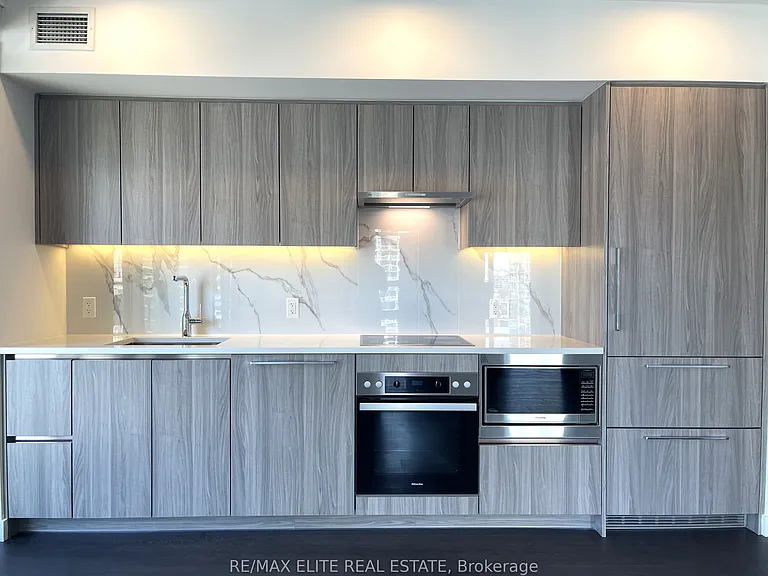 1 Concord Cityplace Way #2103 — Photo 3