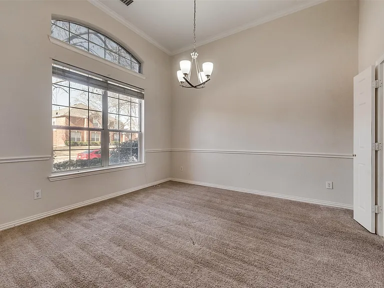 8220 Bridespring Dr — Photo 2