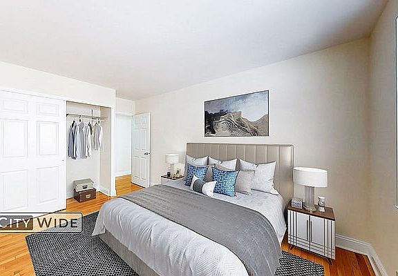 2nd image of 5 W 91st St APT 1D