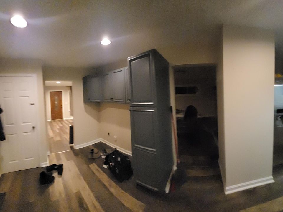 2nd image of 7519 Ridgefield Rd