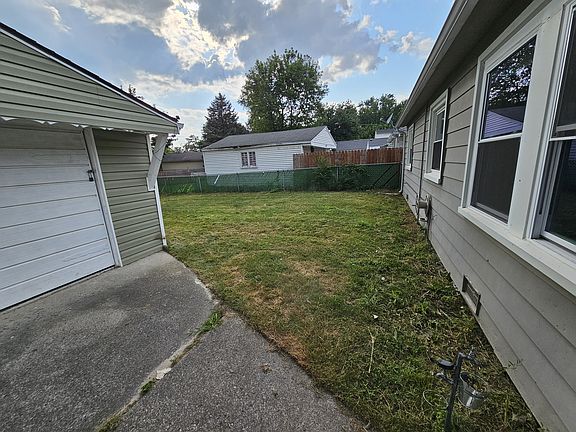 3rd image of 34110 Caspian Ct