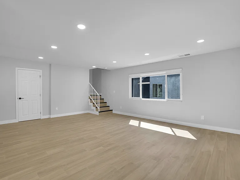 862 W. Mines Avenue — Photo 2