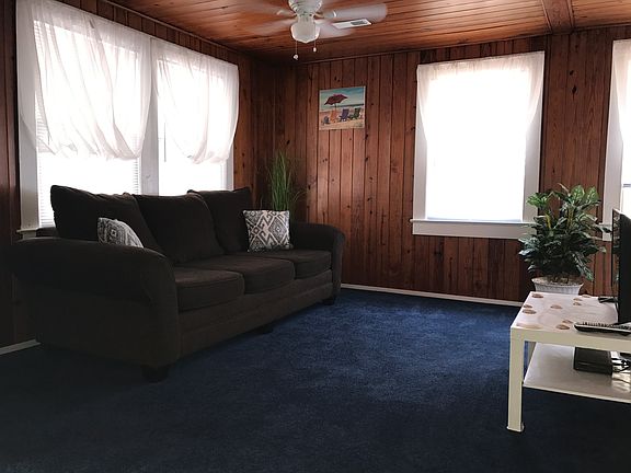 Living Room Apartment 1