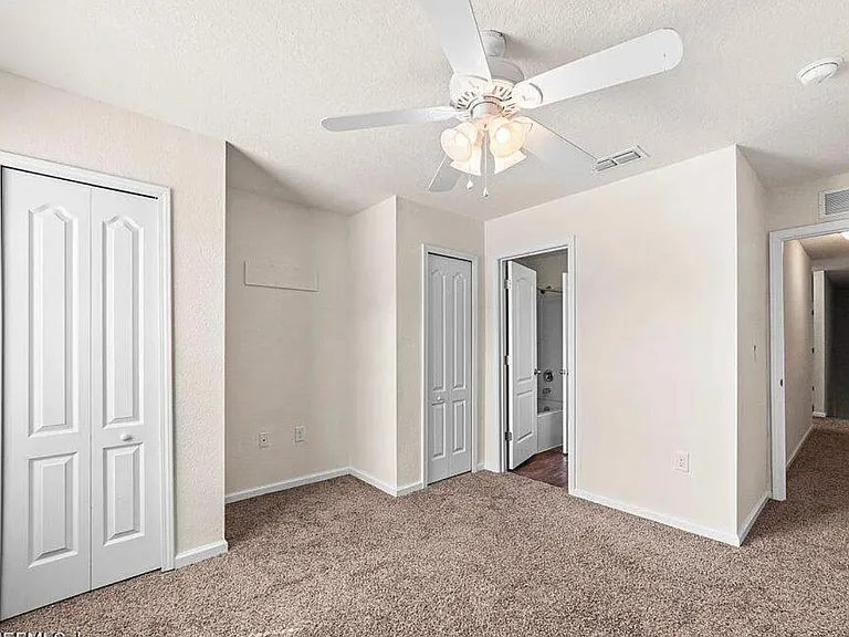 394 Servia Dr — Photo 28