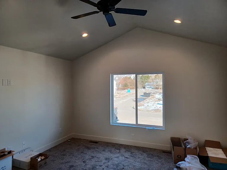 1841 N 300 W — Photo 5