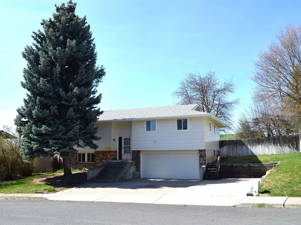 261 Gregory Dr, Cheney, WA 99004