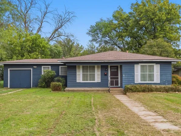 2208 4th St, Brownwood, TX 76801