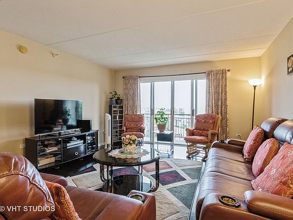4th image of 430 Western Ave #607