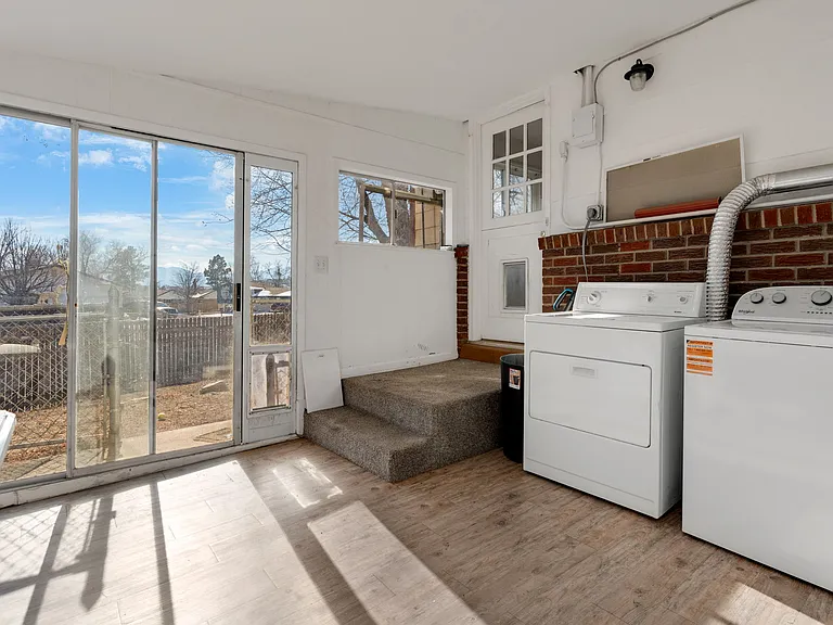 4309 Edwinstowe Ave — Photo 9