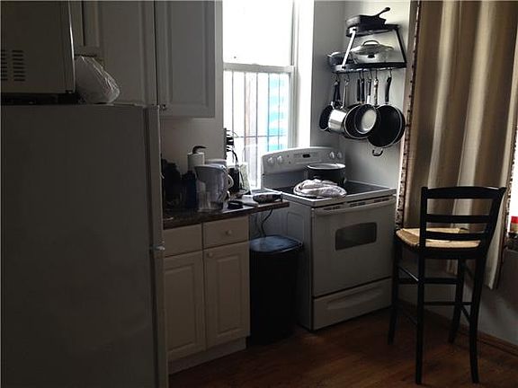 2nd image of 817 Manhattan Ave Ste 1