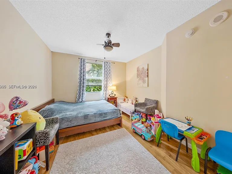 17150 N Bay Rd #2222 — Photo 13