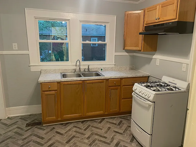 307 Georgia Ave #A — Photo 3