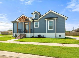 3016 Pecan Dr, Chalmette, LA 70043
