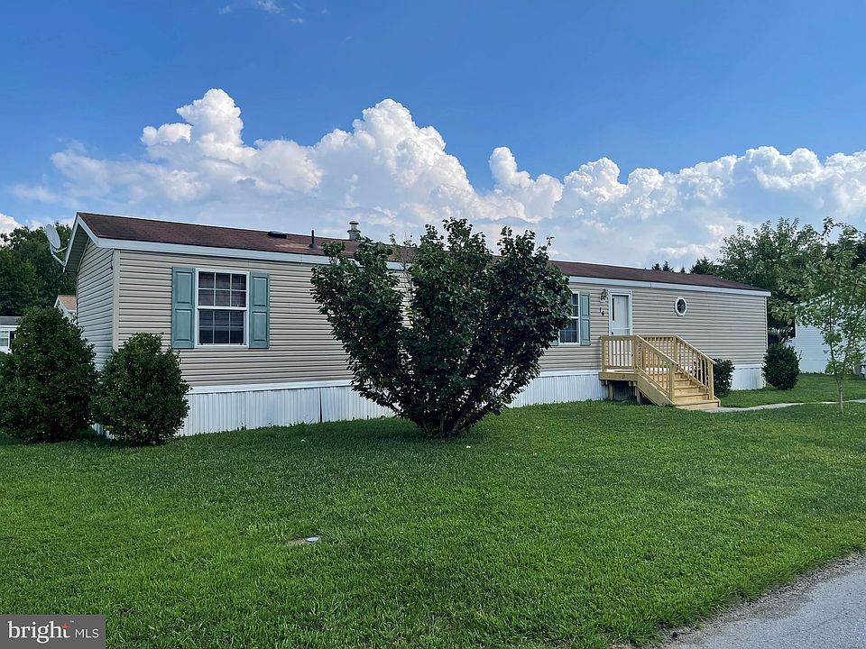 1st image of 14 Emery Cir #50034