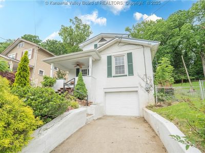 300 Forest Cir, South Charleston, WV, 25303